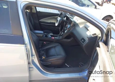 2013 Chevrolet Volt z USA, uszkodzony, nr VIN 1G1RH6E47DU126202